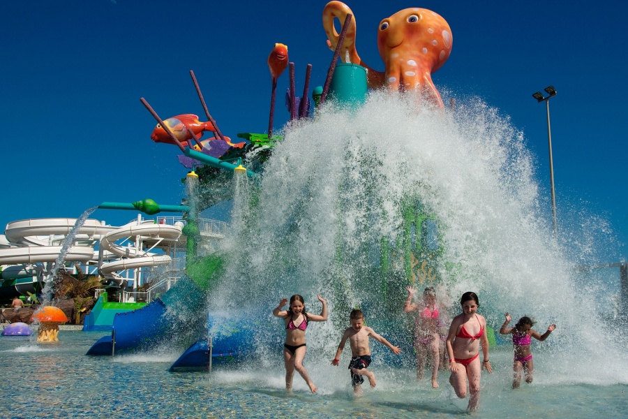 aqualava-lanzarote-water-park_1